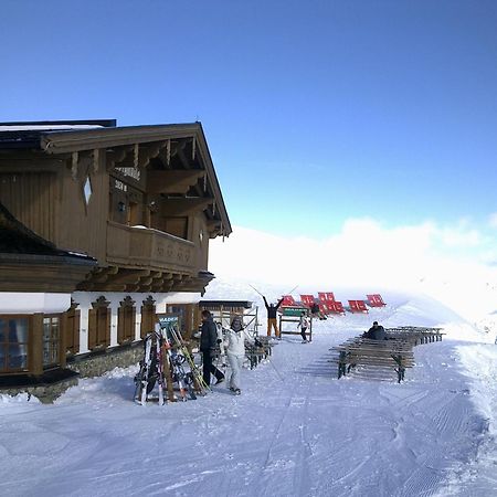 فندق Alpenhof ليرموس المظهر الخارجي الصورة