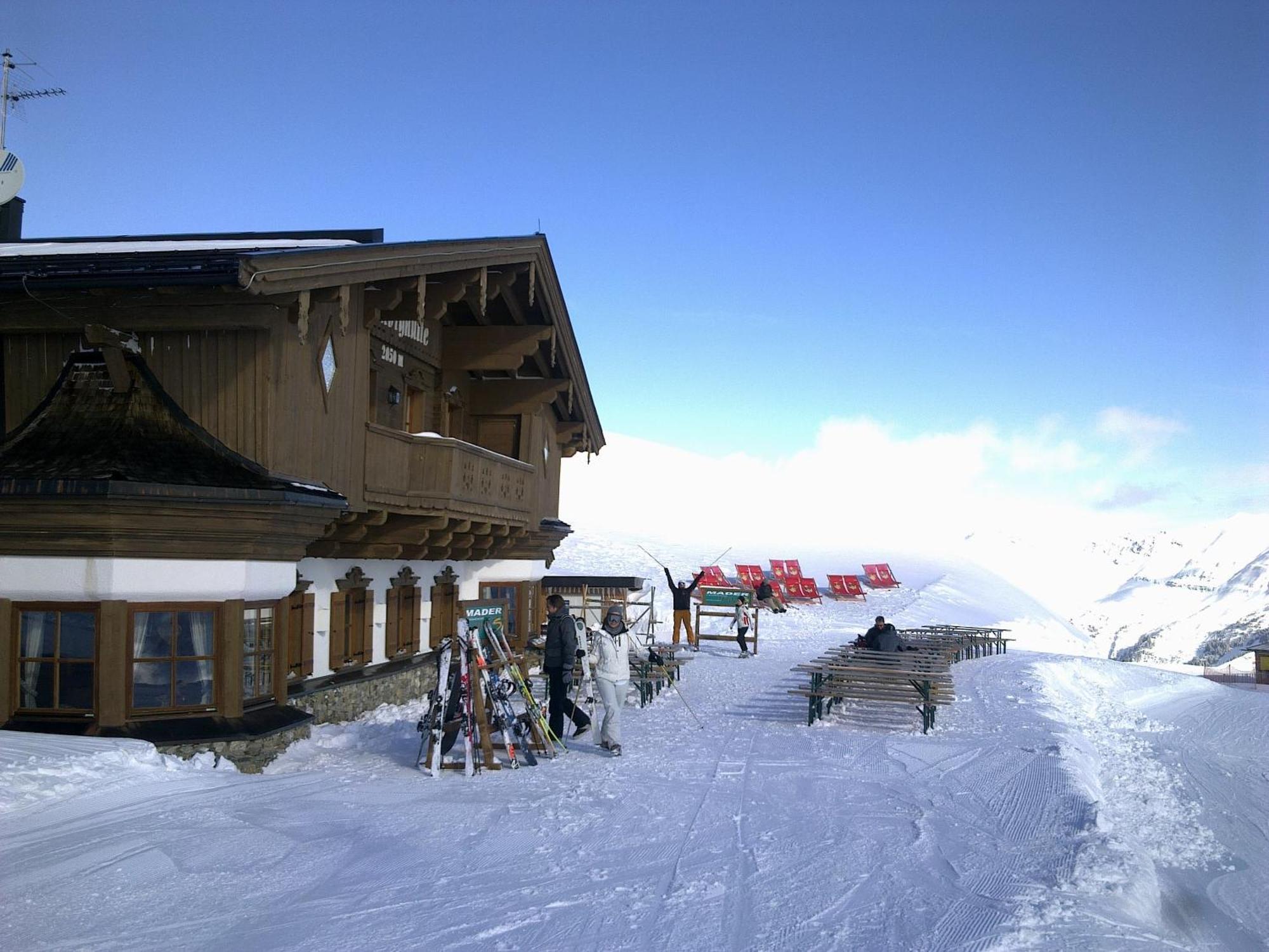 فندق Alpenhof ليرموس المظهر الخارجي الصورة
